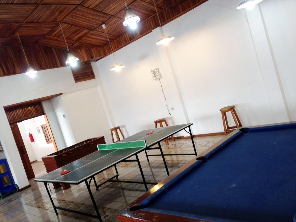 Hostal Castro Galapagos بويرتو أيورا المظهر الخارجي الصورة
