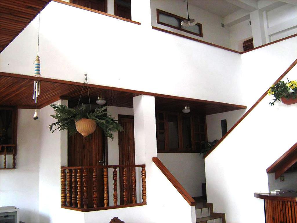 Hostal Castro Galapagos بويرتو أيورا المظهر الخارجي الصورة